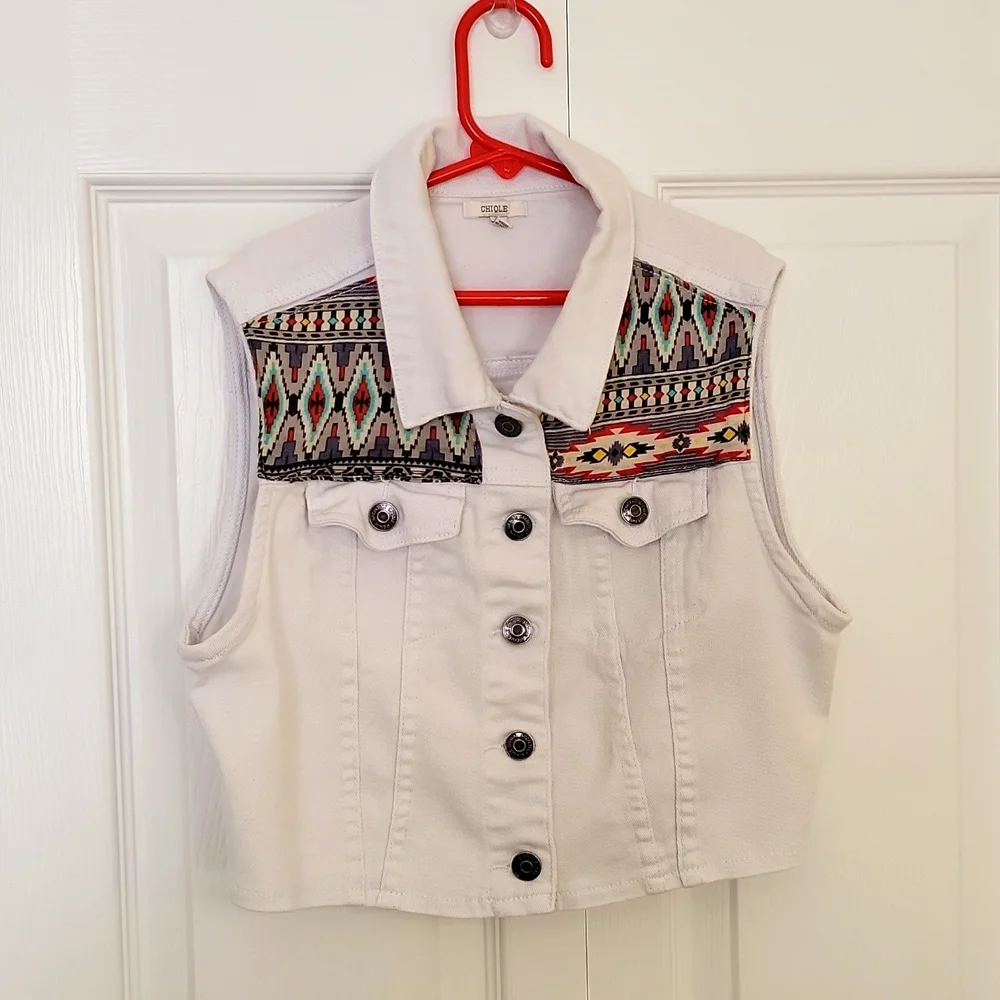 ChiQle Girls White Denim Vest Patched Button Down Collared Size Medium 7/8